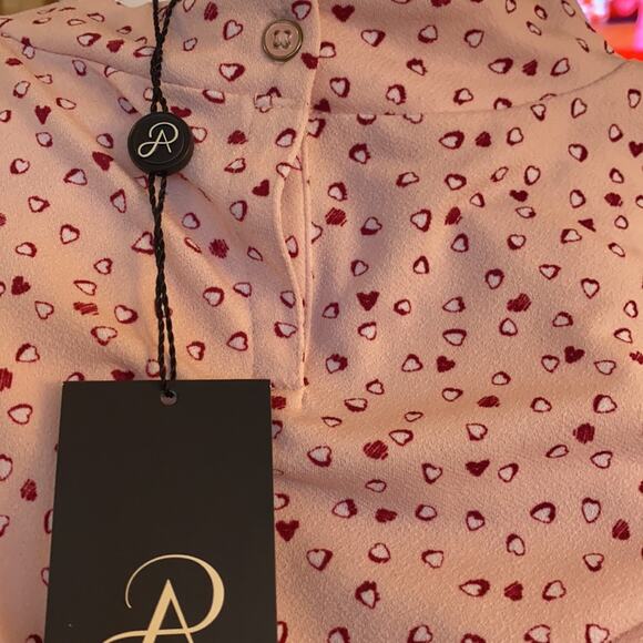 Adrianna Papell Heart Print High Neck Top - Picture 7 of 8